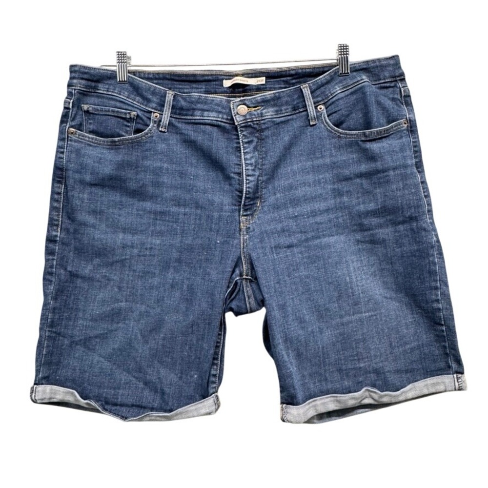 Levis Bermuda Shorts Womens 24W Plus Medium Wash Denim Stretch 23646-0024